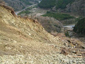 山頂滑落部の様子