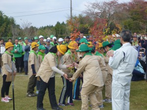 苗木の寄贈セレモニー