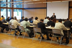 社労士による講演の様子
