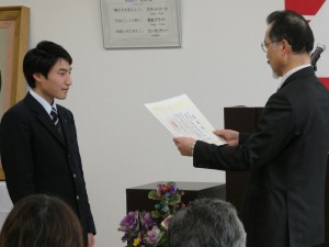 奨励賞の表彰（福島県立岩瀬農業高等学校）